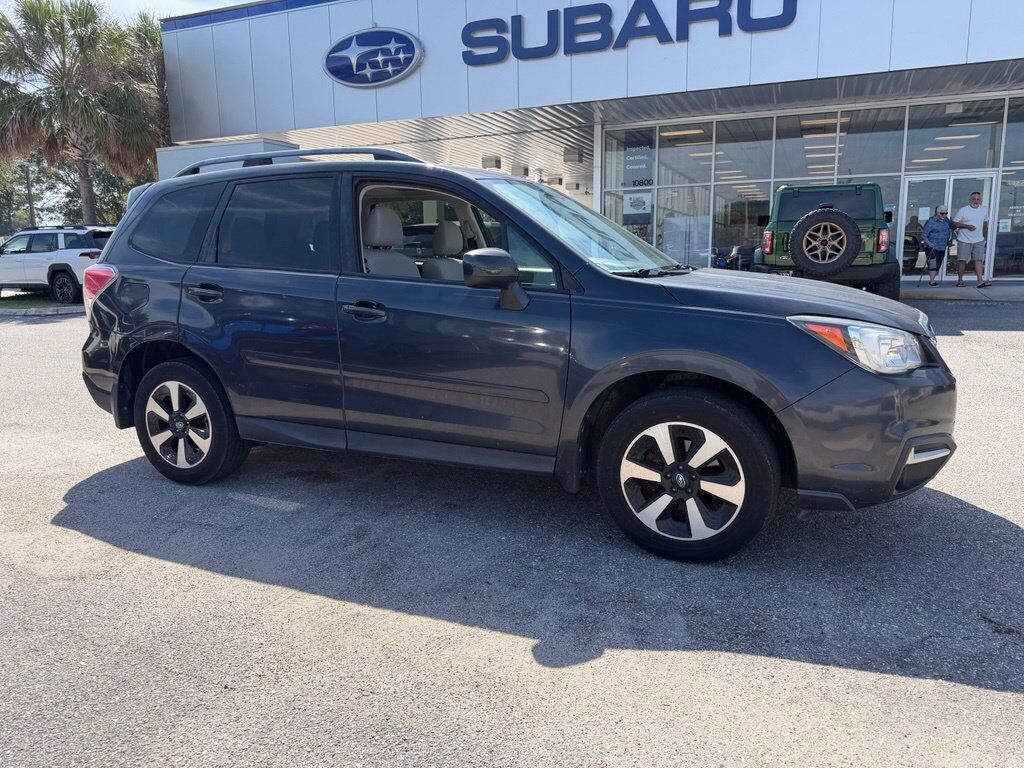 2018 SUBARU Forester