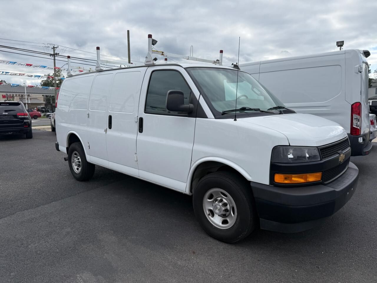 2021 CHEVROLET Express