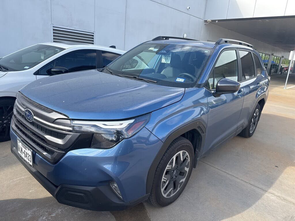 2025 SUBARU Forester