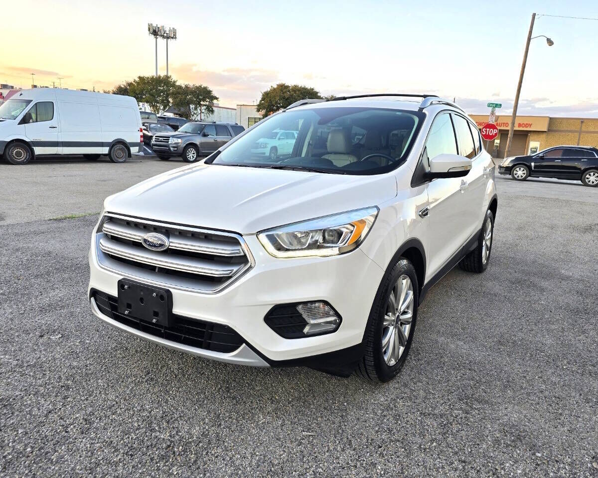 2017 FORD Escape