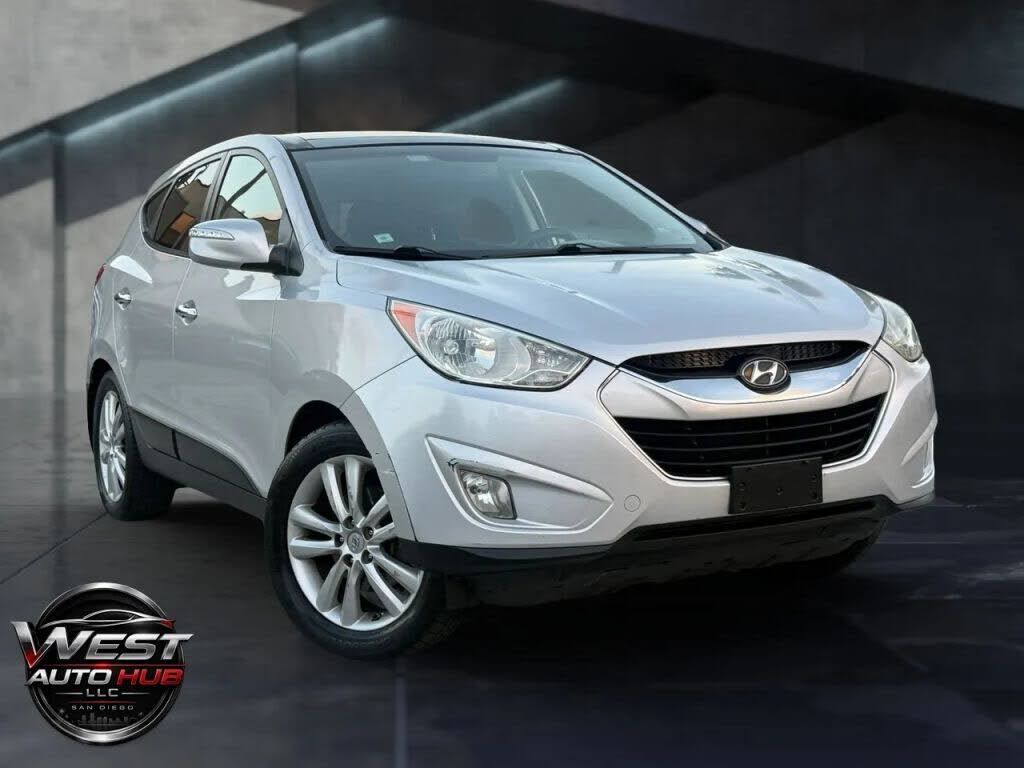 2012 HYUNDAI Tucson