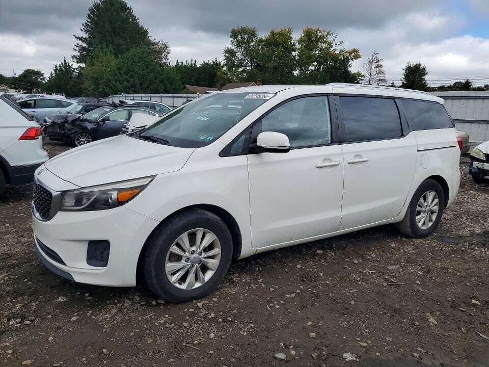 2016 KIA Sedona