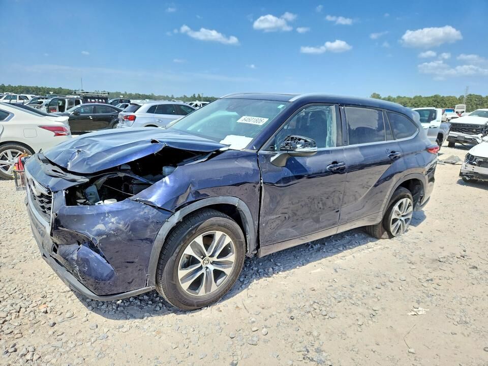 2023 TOYOTA Highlander