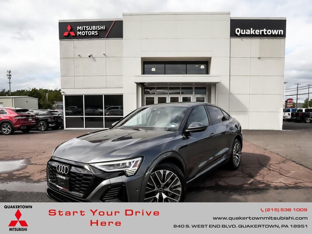 2024 AUDI Q8