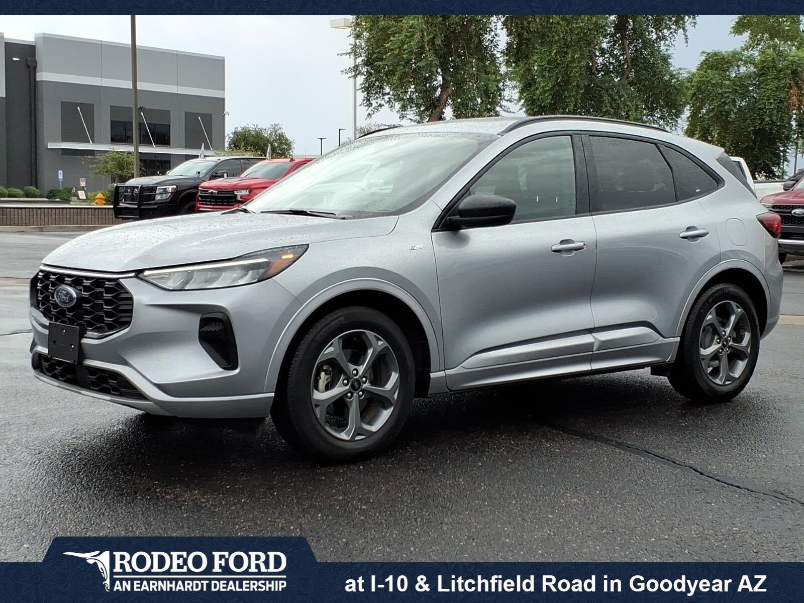 2024 FORD Escape