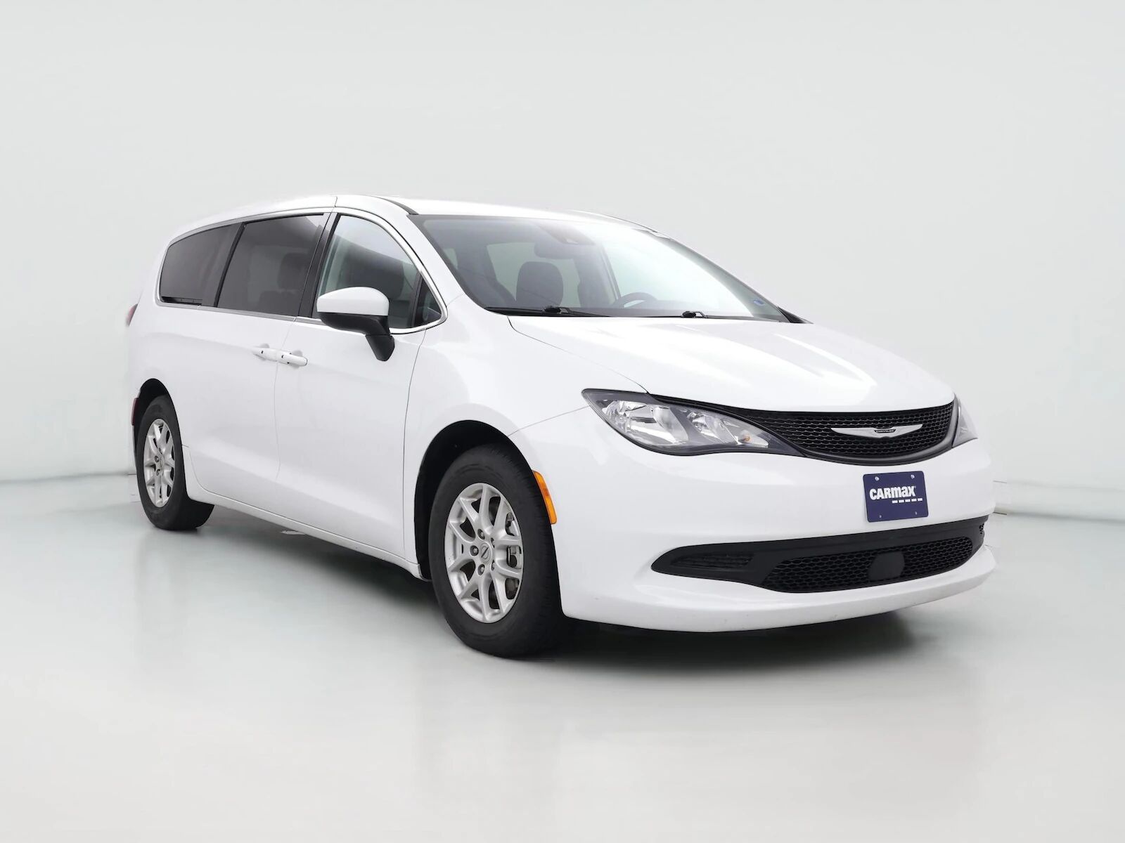 2023 CHRYSLER Voyager