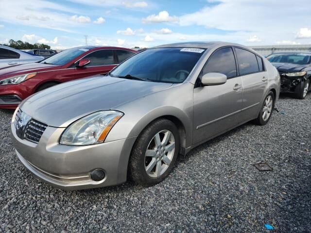 2005 NISSAN Maxima