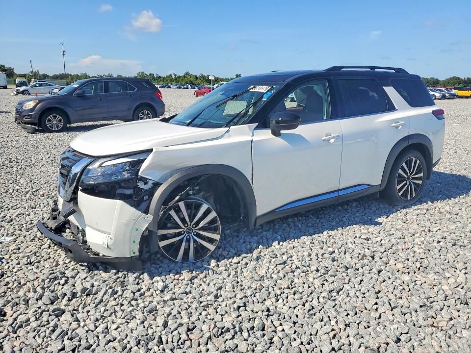 2025 NISSAN Pathfinder