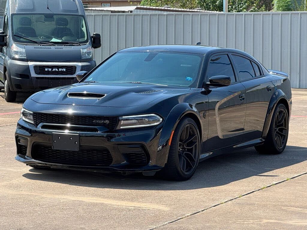 2021 DODGE Charger