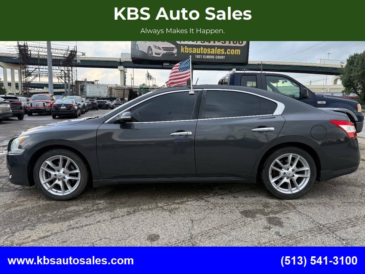 2010 NISSAN Maxima