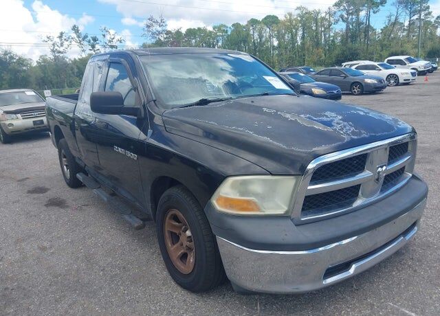 2011 DODGE Ram