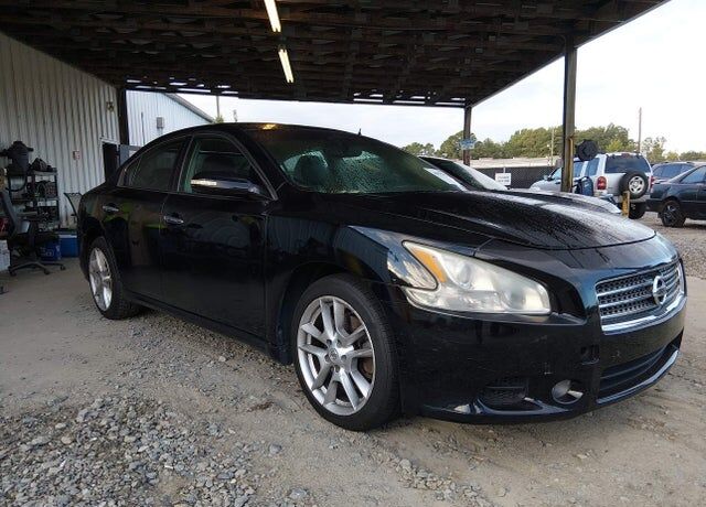 2011 NISSAN Maxima