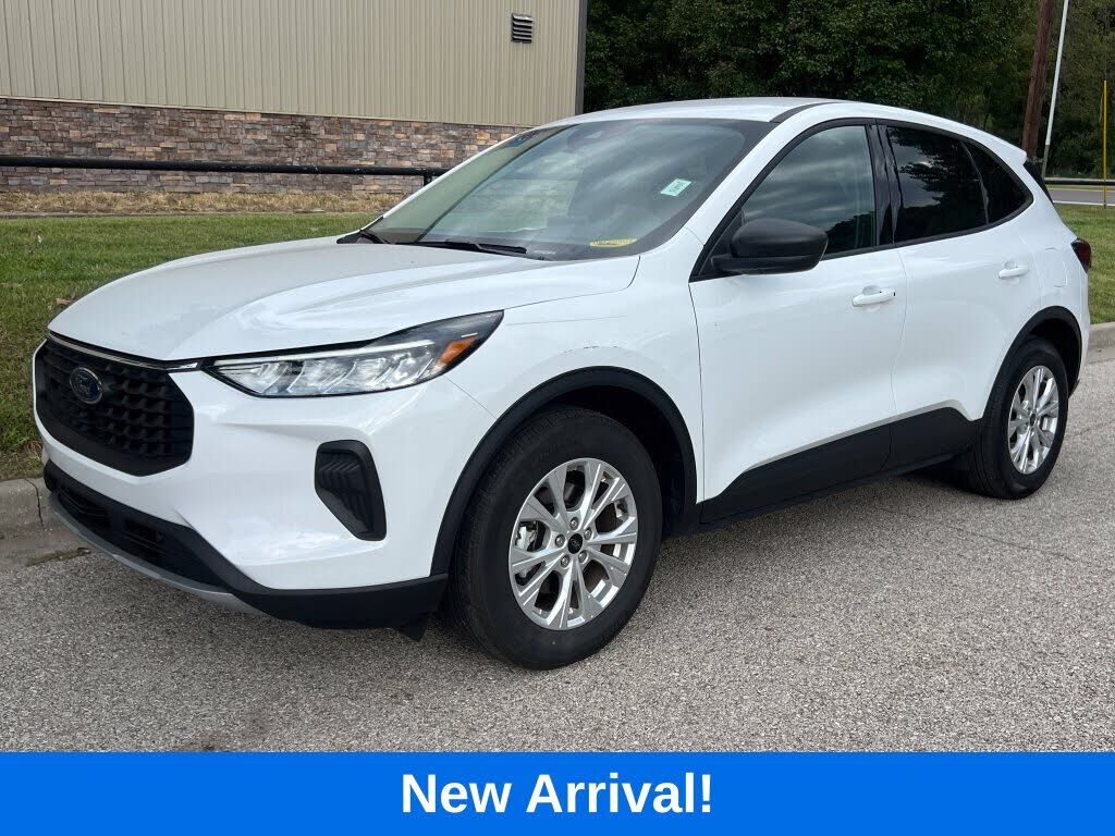 2025 FORD Escape