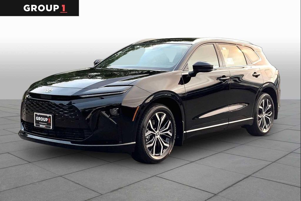2026 TOYOTA Crown Signia