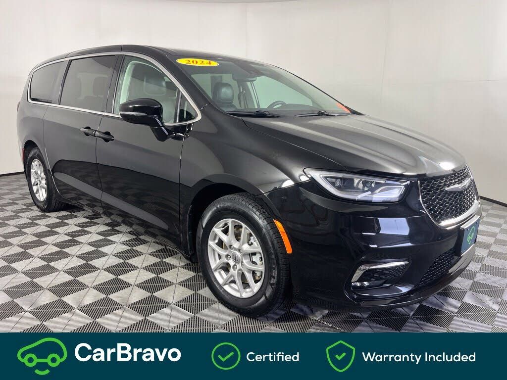 2024 CHRYSLER Pacifica