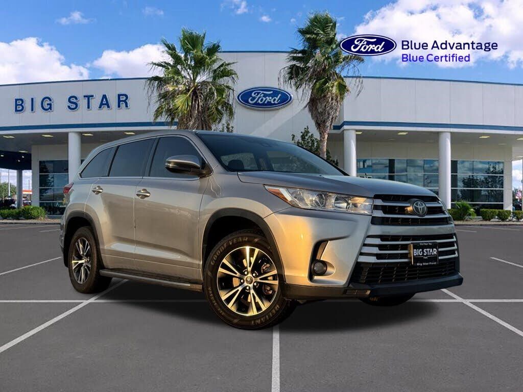2017 TOYOTA Highlander