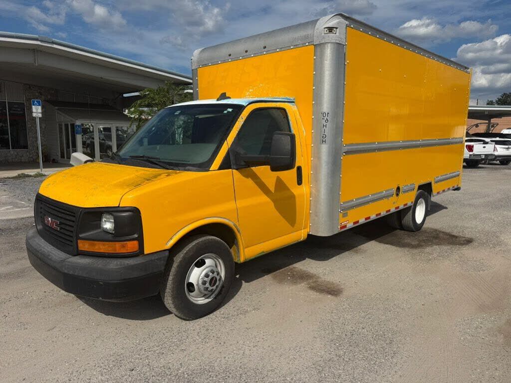 2016 GMC Savana