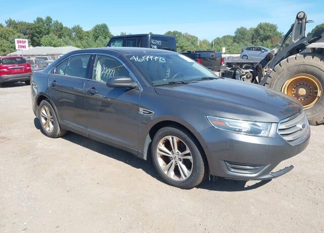 2015 FORD Taurus
