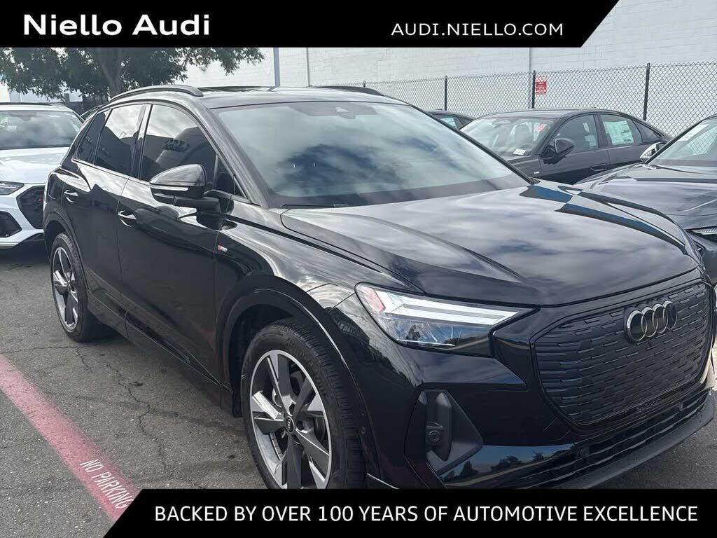 2024 AUDI Q4