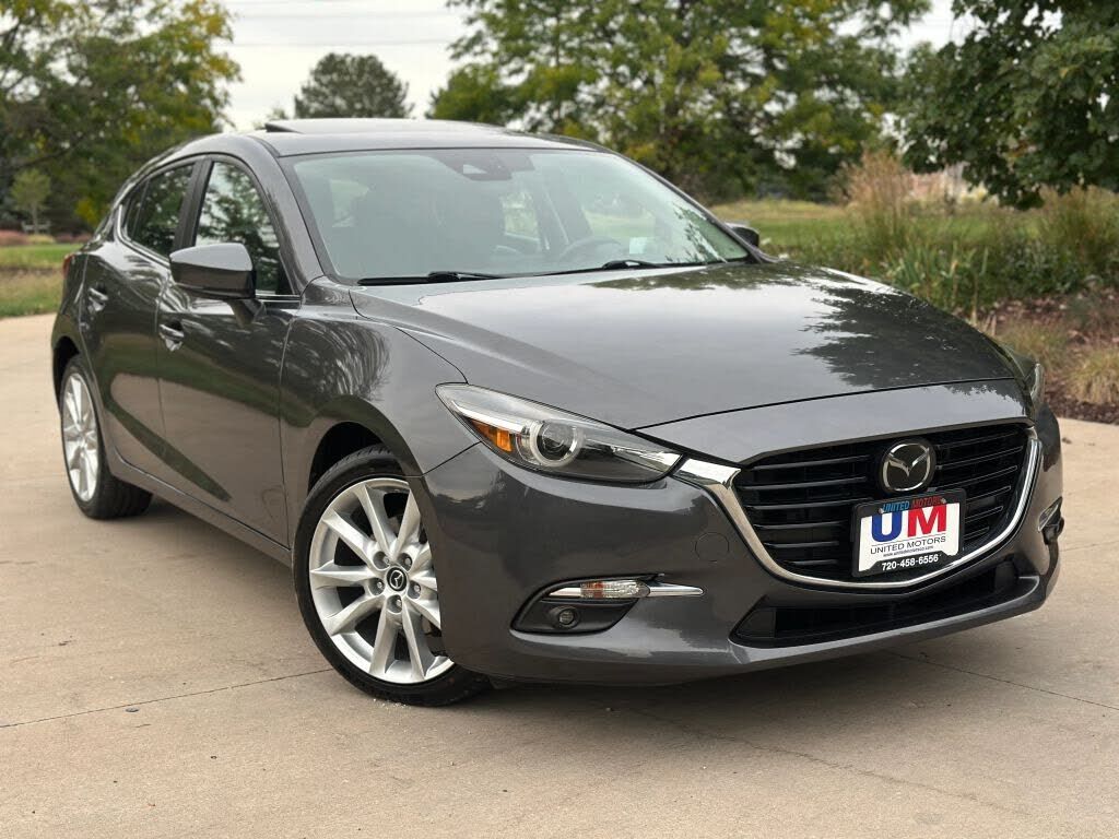 2017 MAZDA Mazda3
