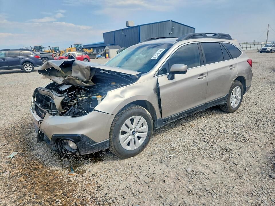 2016 SUBARU Outback