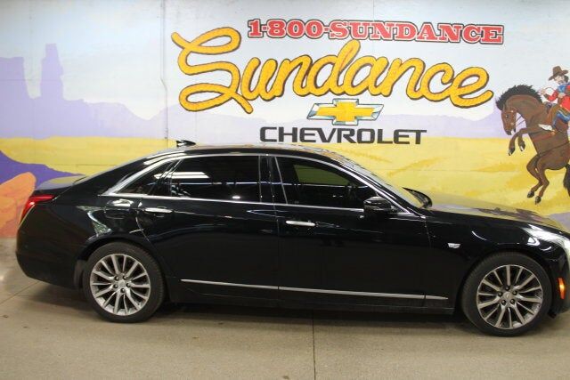 2017 CADILLAC CT6