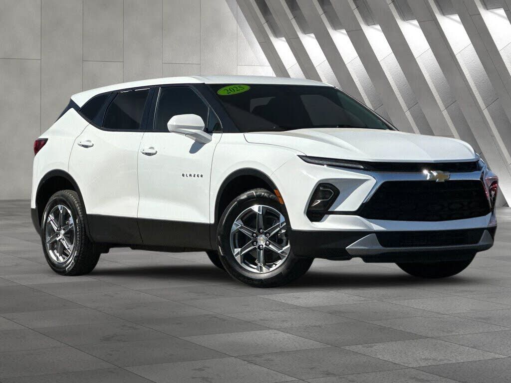 2025 CHEVROLET Blazer