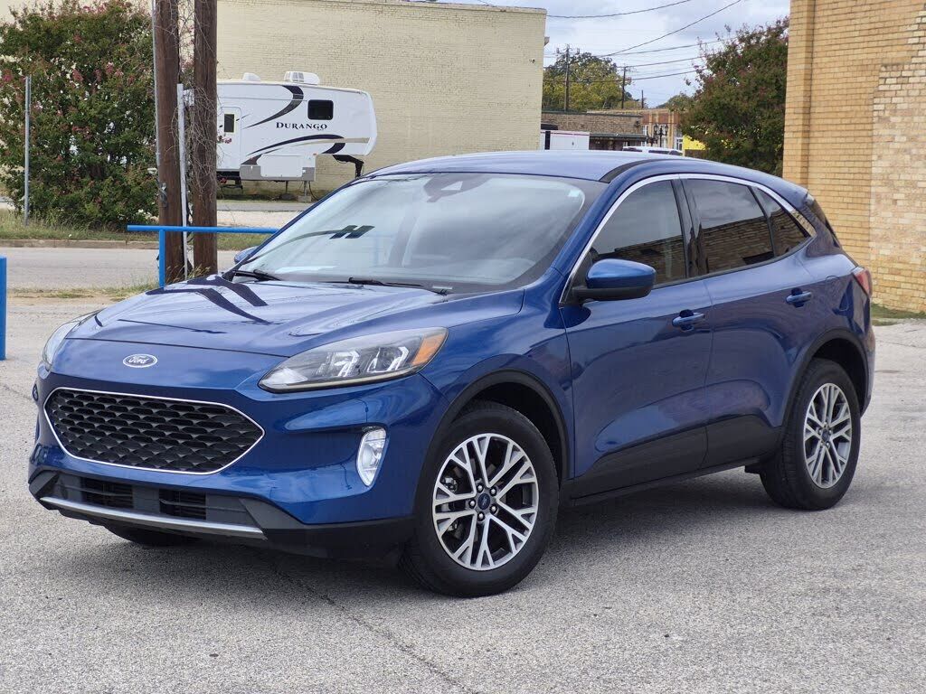 2022 FORD Escape