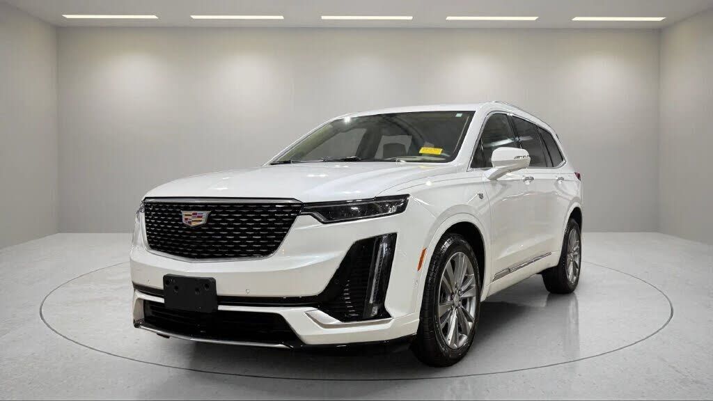 2024 CADILLAC XT6
