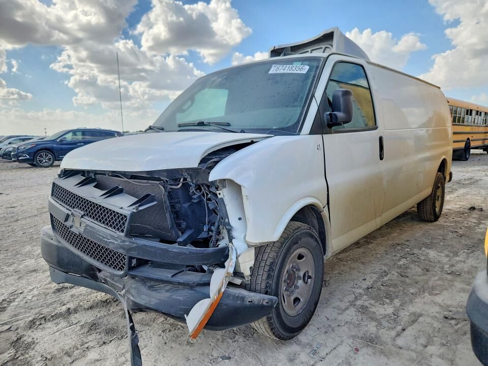 2022 CHEVROLET Express