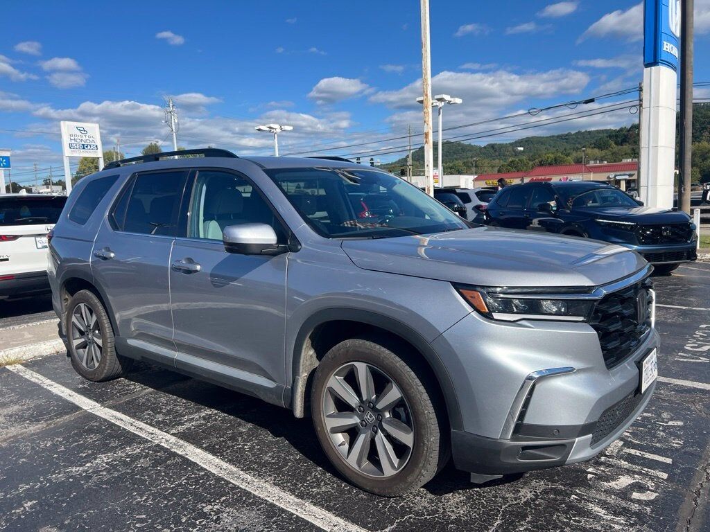 2025 HONDA Pilot