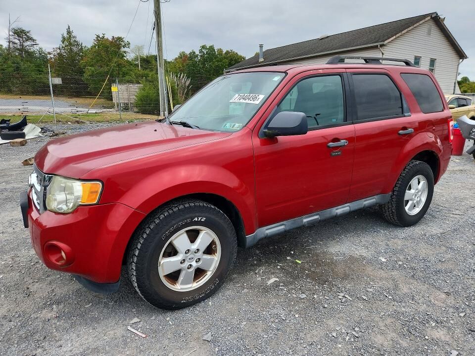 2011 FORD Escape