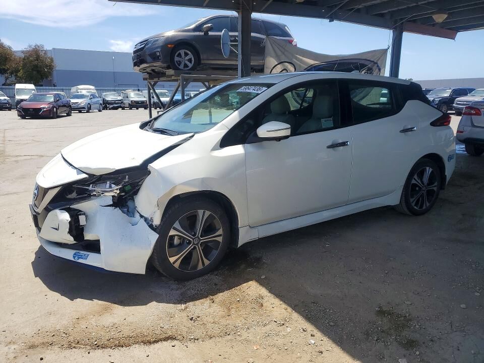 2022 NISSAN Leaf