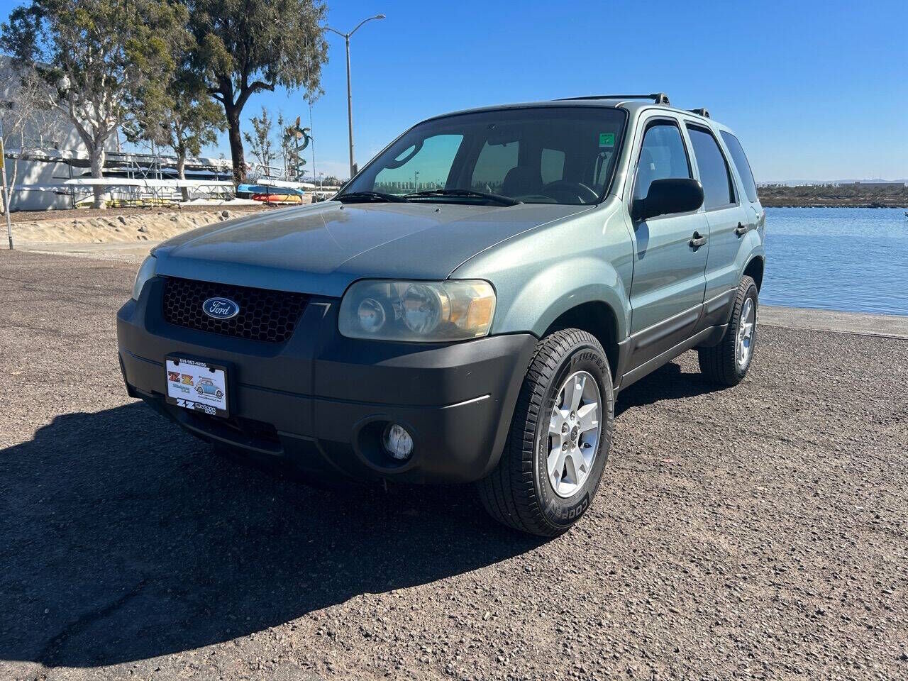 2005 FORD Escape