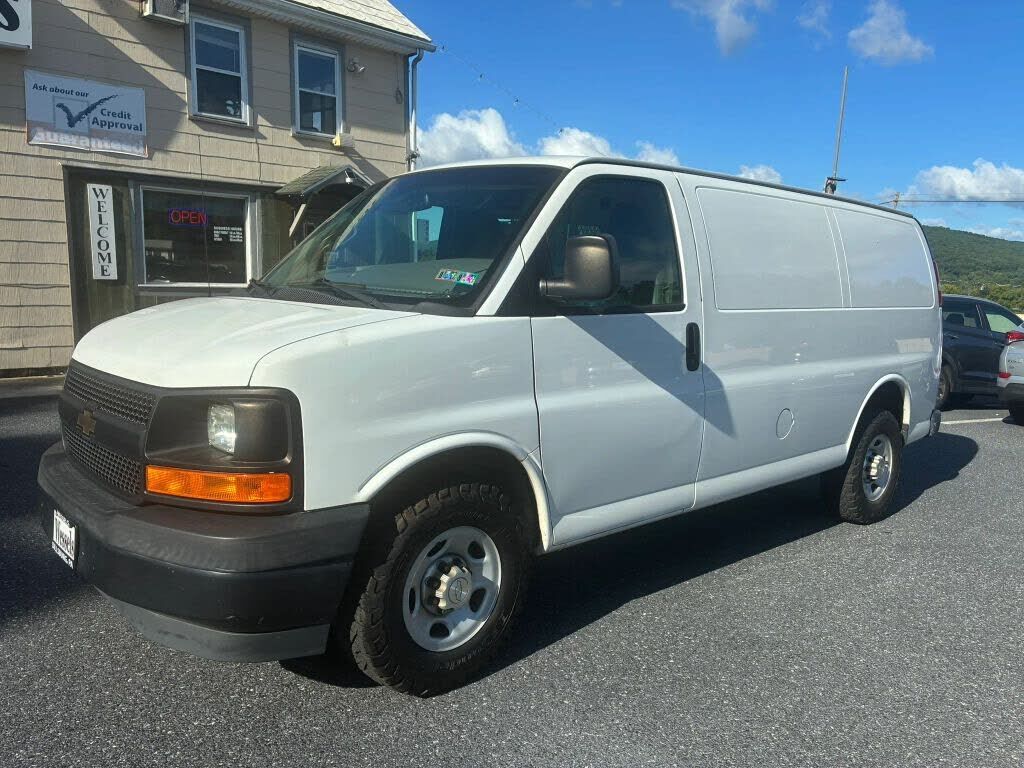 2017 CHEVROLET Express