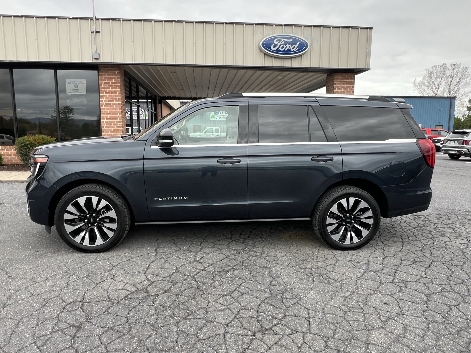 2025 FORD Expedition