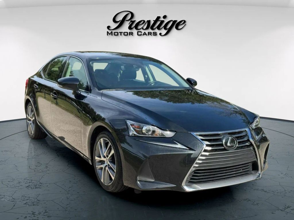 2019 LEXUS IS