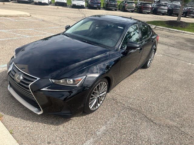 2018 LEXUS IS