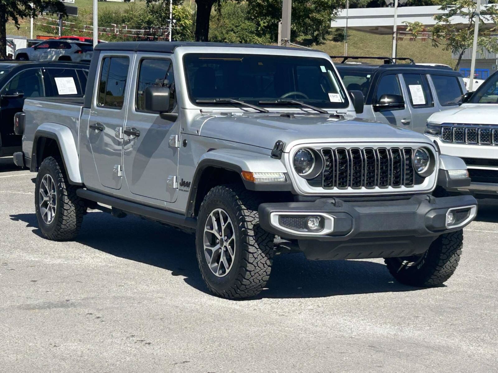 2024 JEEP Gladiator