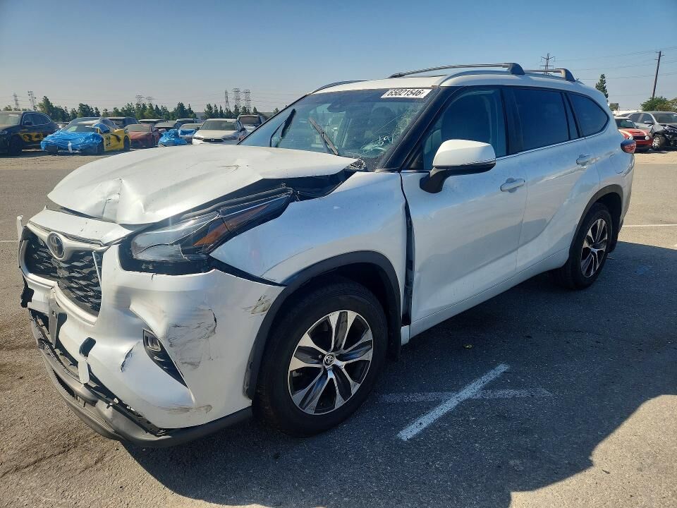 2023 TOYOTA Highlander