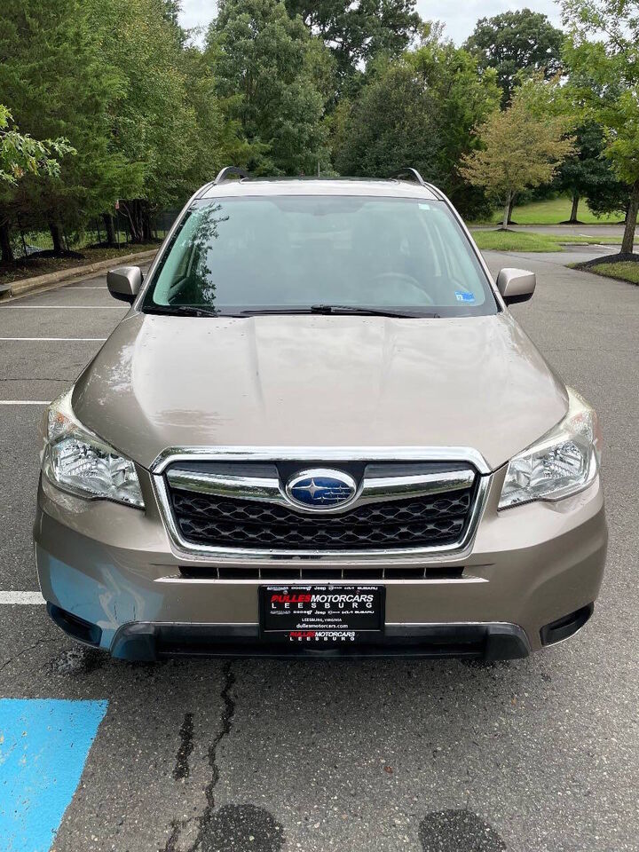 2015 SUBARU Forester