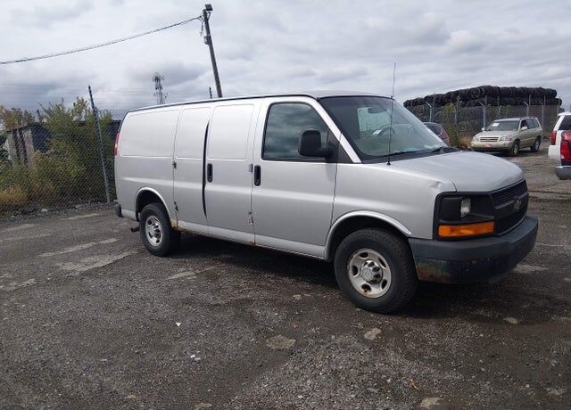 2010 CHEVROLET Express