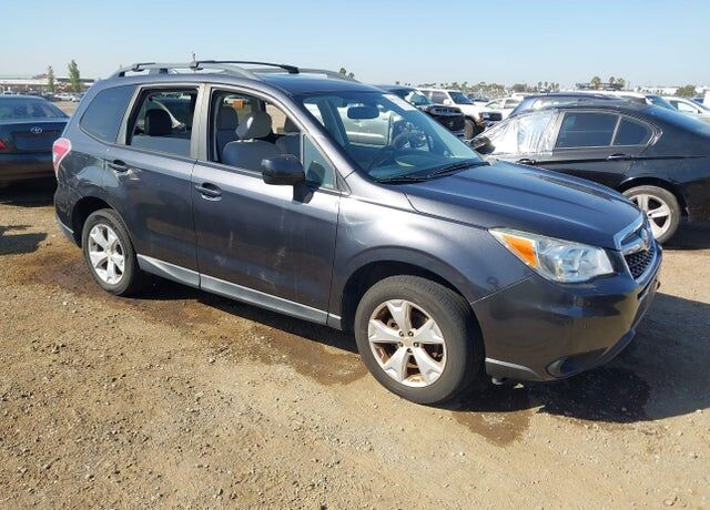 2016 SUBARU Forester