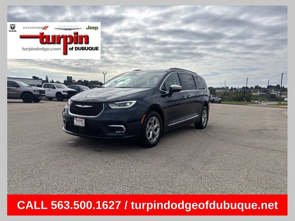 2022 CHRYSLER Pacifica