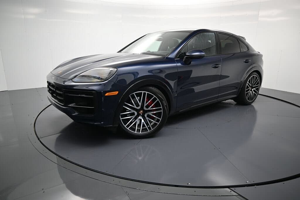 2026 PORSCHE Cayenne
