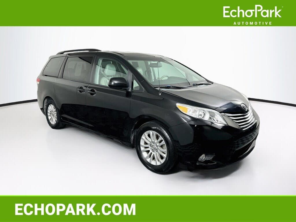 2014 TOYOTA Sienna