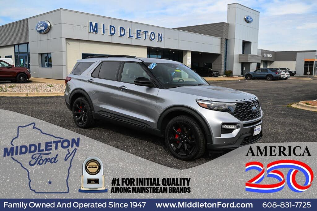 2022 FORD Explorer