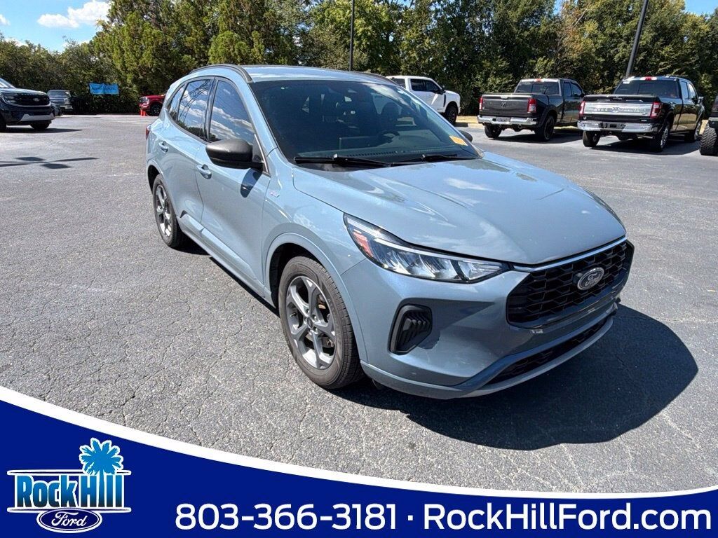2023 FORD Escape