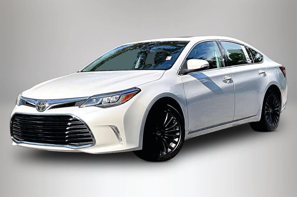2017 TOYOTA Avalon