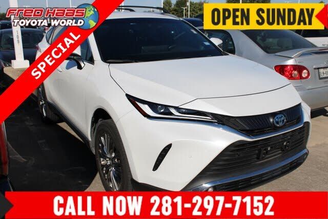 2024 TOYOTA Venza
